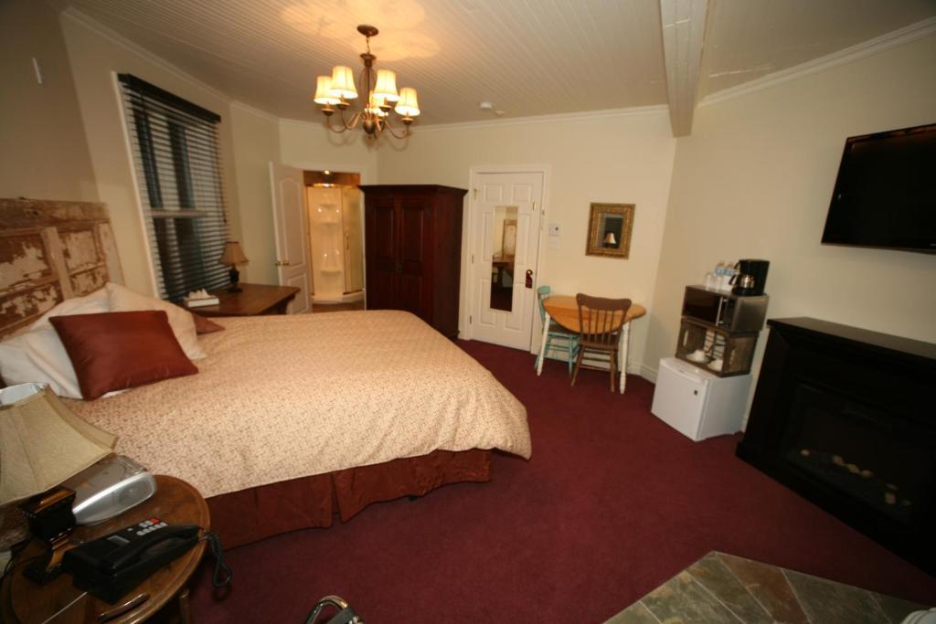 Auberge De La Tour Du Lac Sainte-Agathe-des-Monts Værelse billede